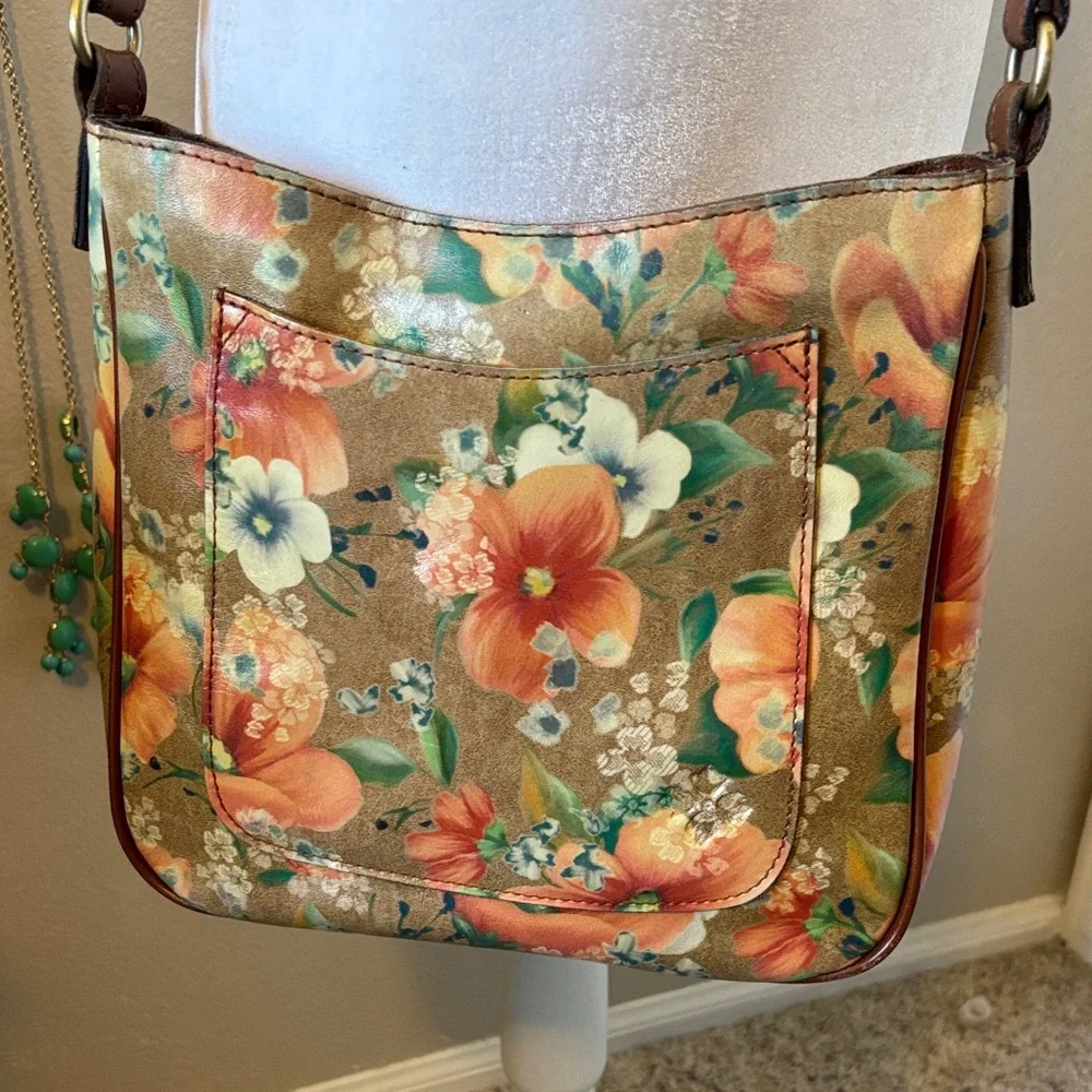 Patricia Nash Leather Tote Apricot Blossoms 12” wide Women's Bag